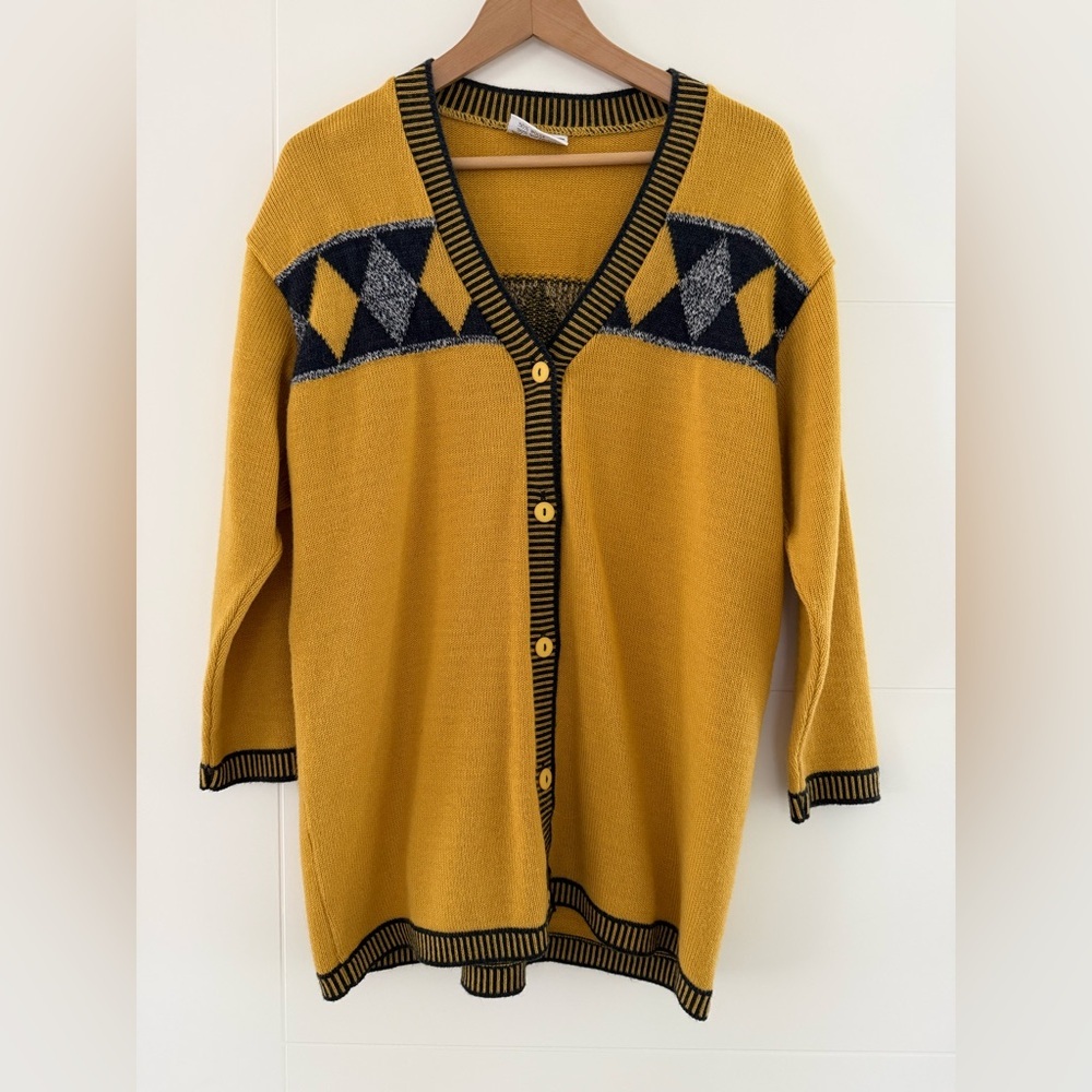 i Like Mode Pure Abstract Cardigan, size medium. - Picture 2 of 8